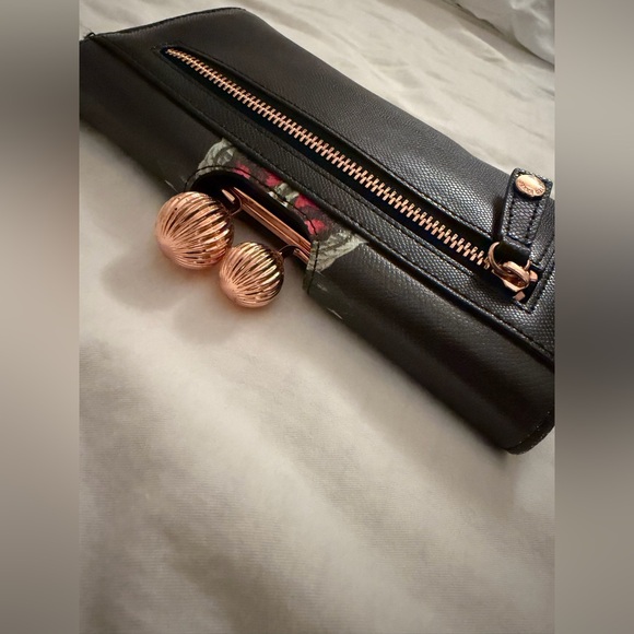 Ted Baker London Black and White Wallet with Floral and Bird Design - Picture 6 of 6